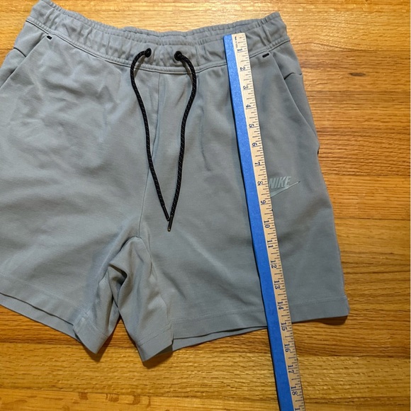 Nike Sportswear Tech Fleece Shorts Athletic  Men's small  (f6 - Picture 7 of 9
